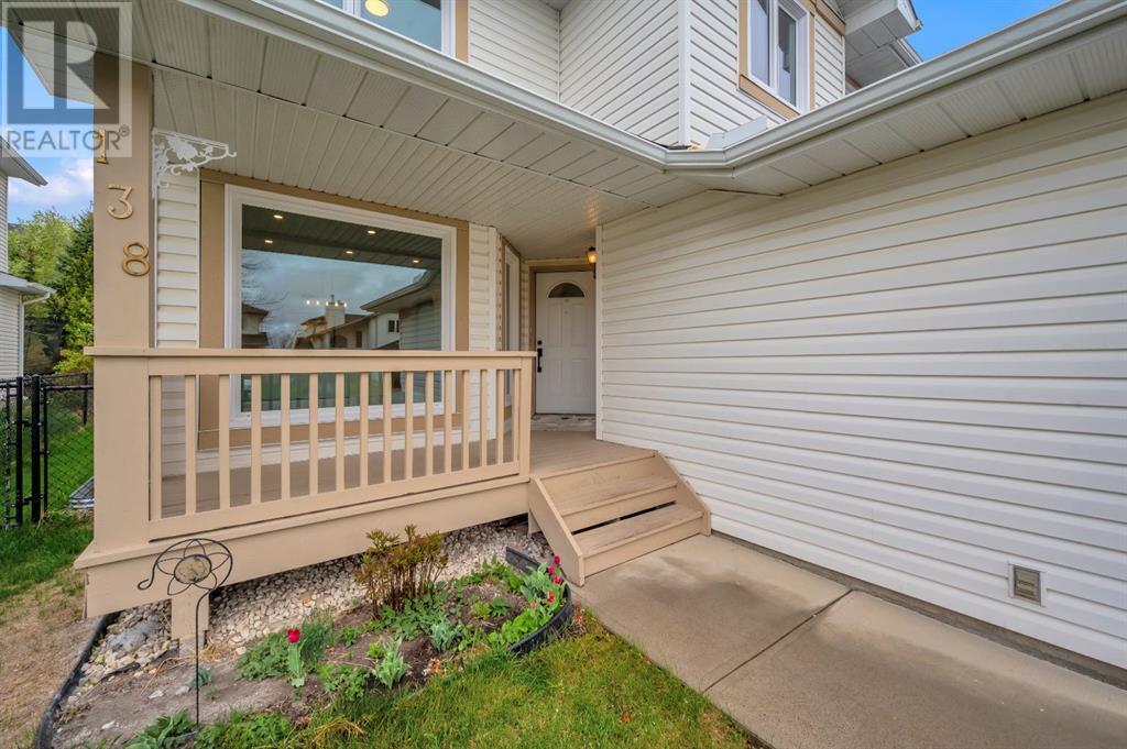 Single Family House for Sale in  Macewan Park Green NW MacEwan Glen Calgary 
