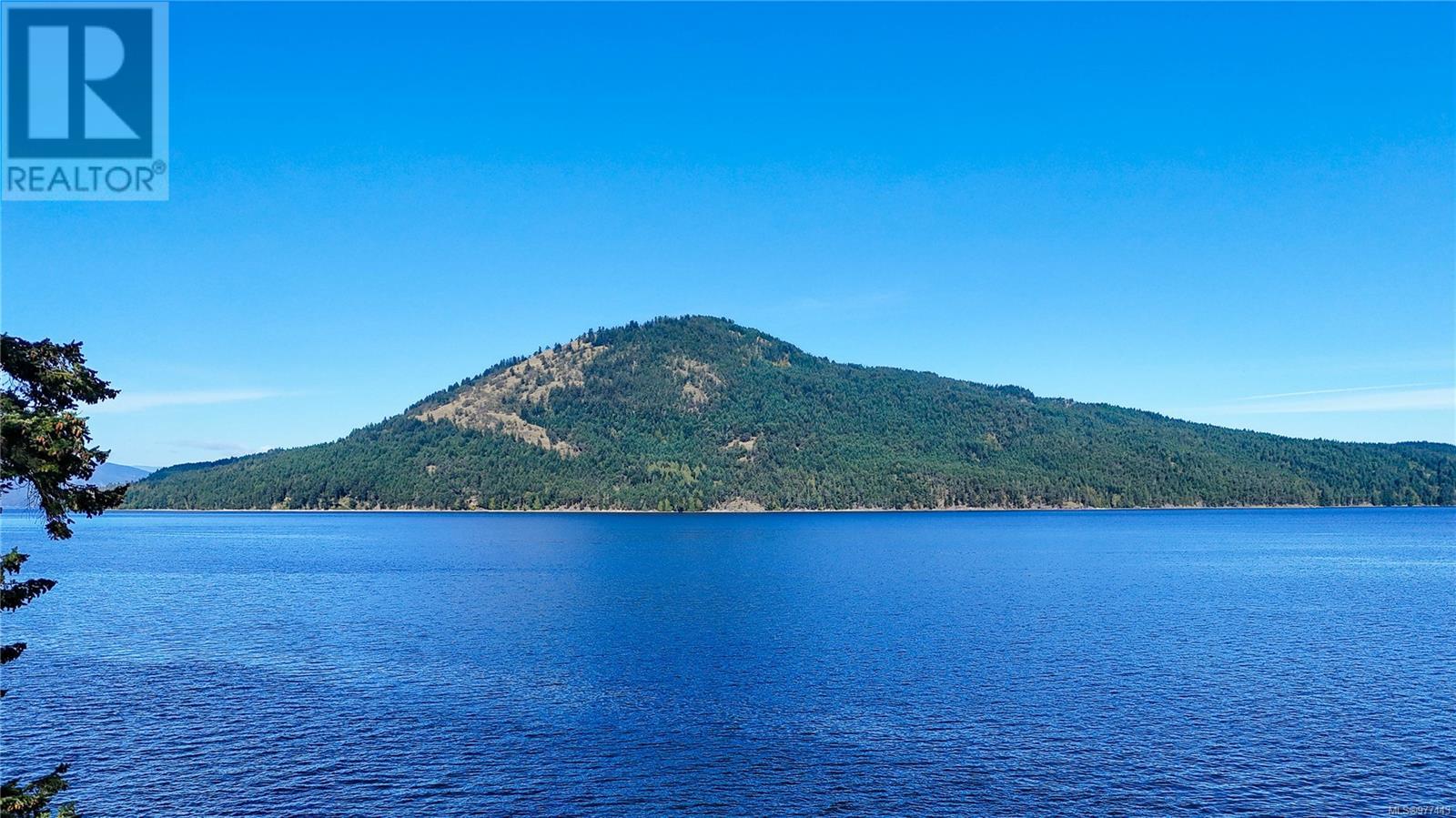  848 Lands End Road, North Saanich