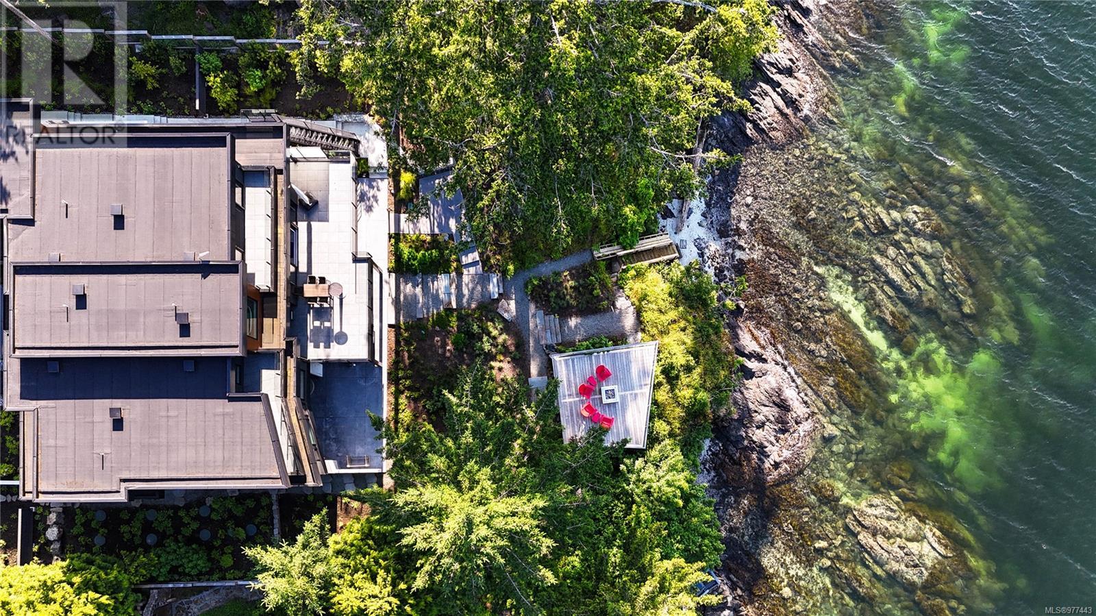  848 Lands End Road, North Saanich