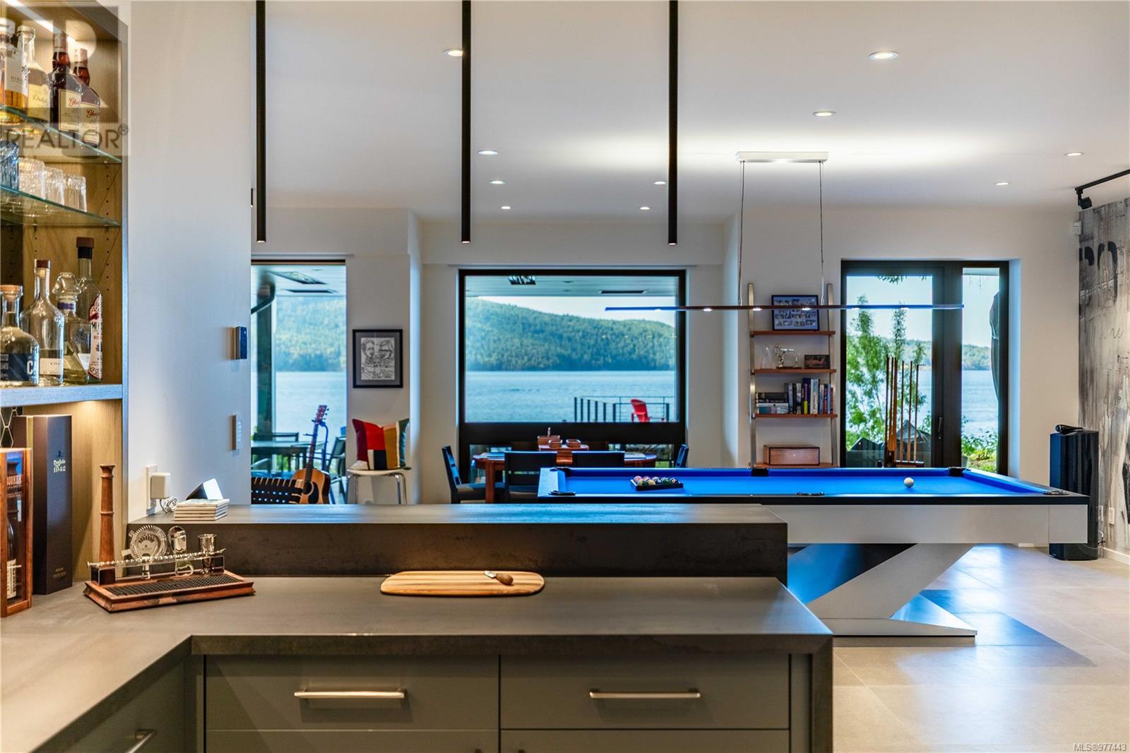  848 Lands End Road, North Saanich