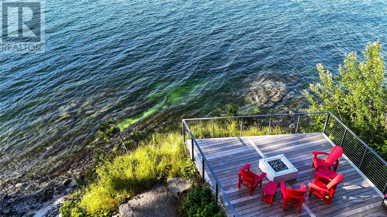  848 Lands End Road, North Saanich