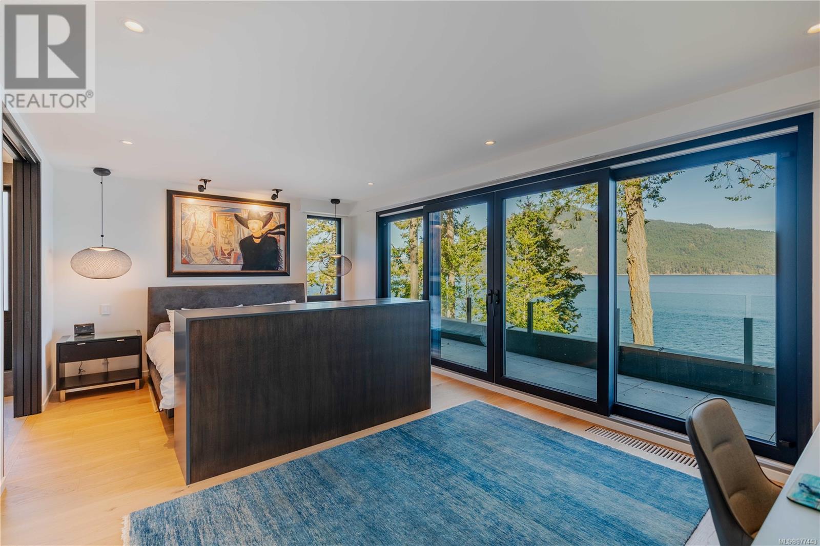  848 Lands End Road, North Saanich