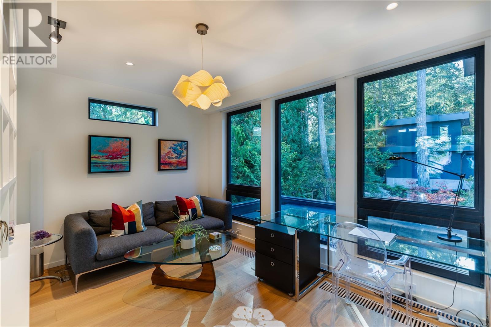  848 Lands End Road, North Saanich