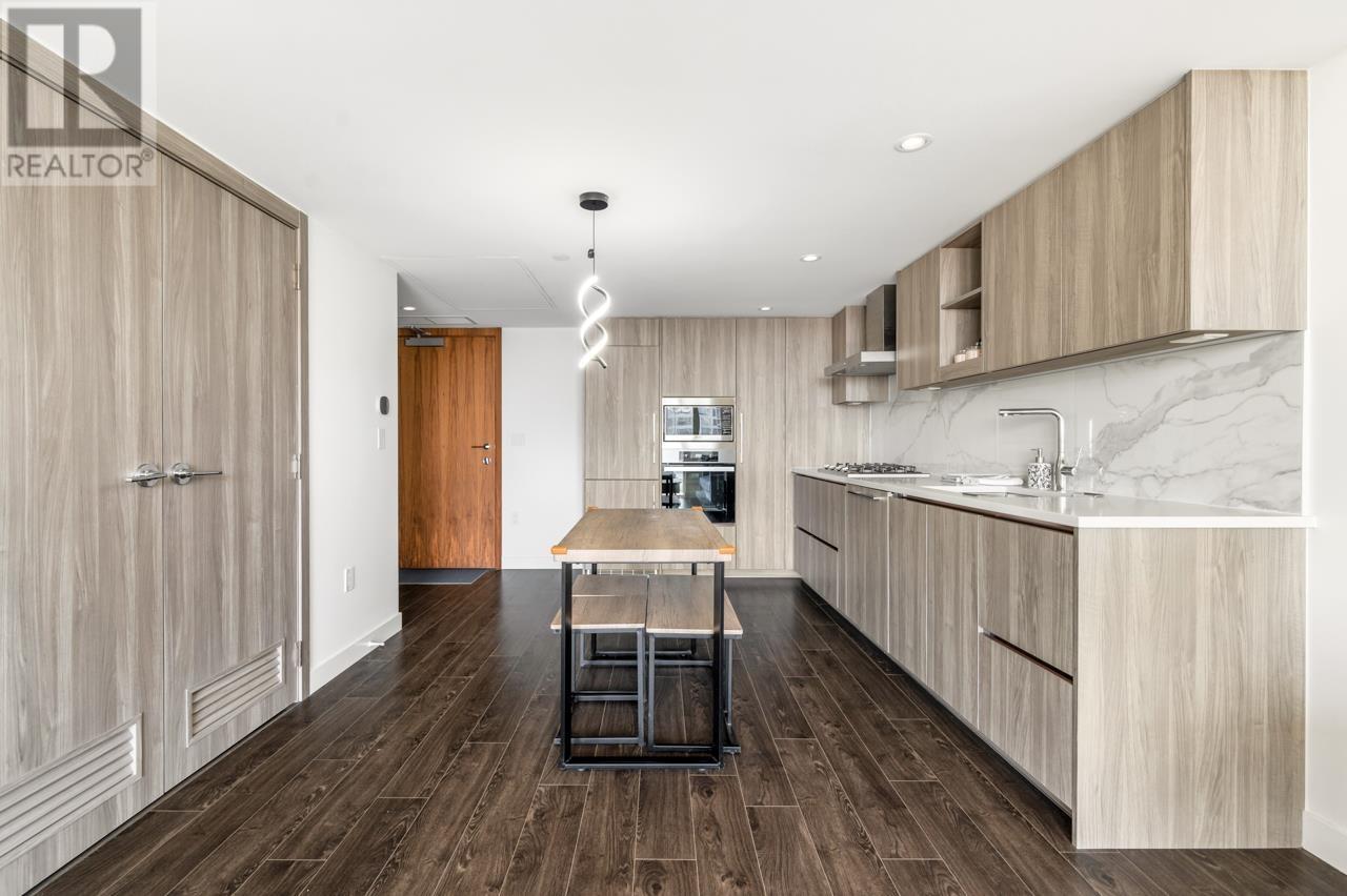 Photo 6 of 705 8555 Capstan Way, Richmond BC