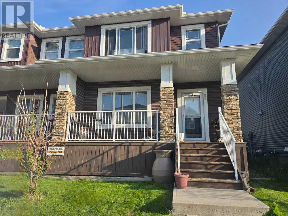 29 Redstone Common NE, Calgary, Alberta