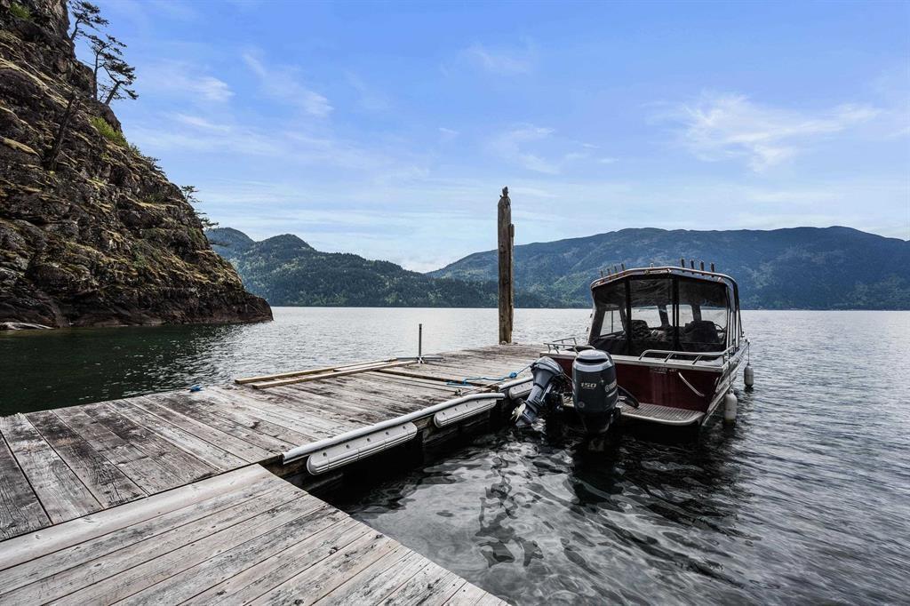 Photo 10 of 322 Echo Island Harrison Lake, Harrison Hot Springs BC