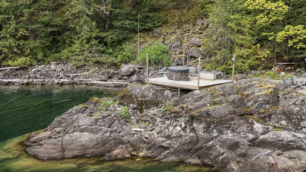 Photo 20 of 322 Echo Island Harrison Lake, Harrison Hot Springs BC