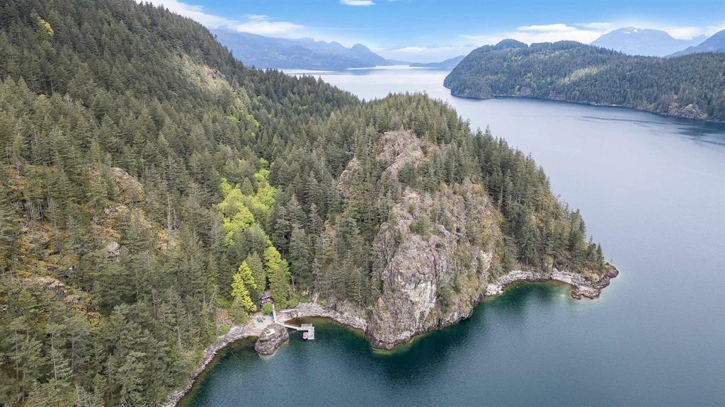 Photo 5 of 322 Echo Island Harrison Lake, Harrison Hot Springs BC