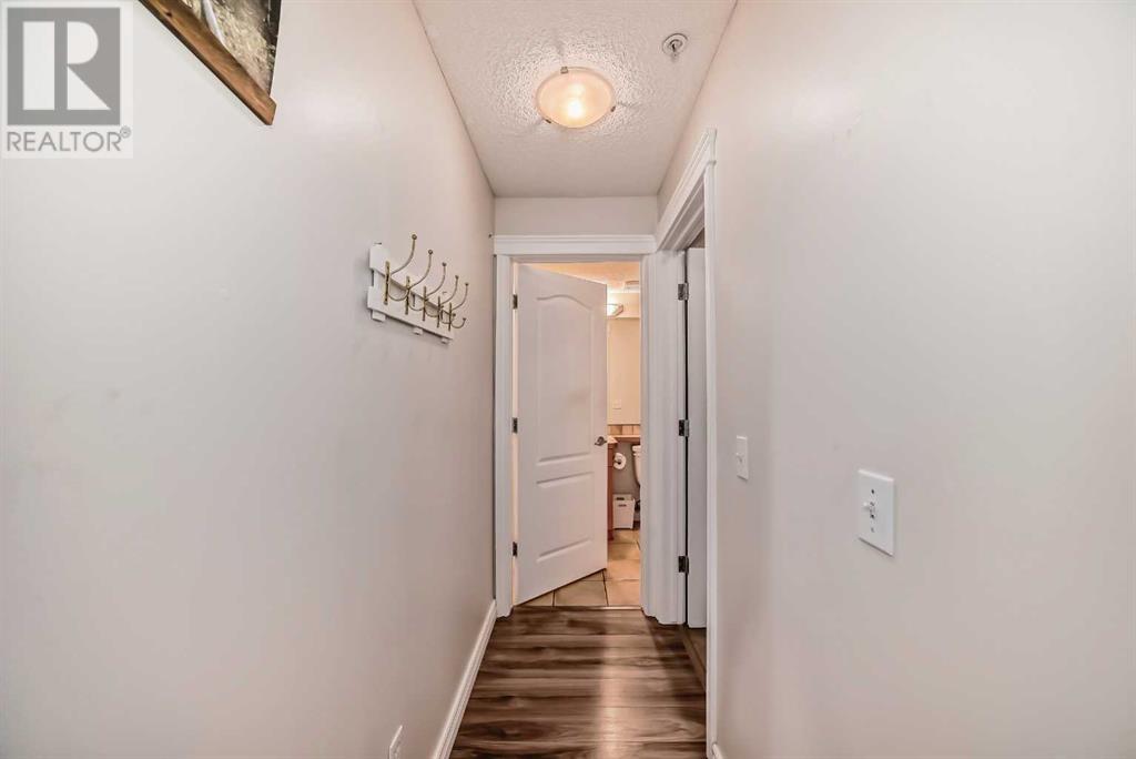 Single Family House for Sale in    Avenue SW Windsor Park Calgary 