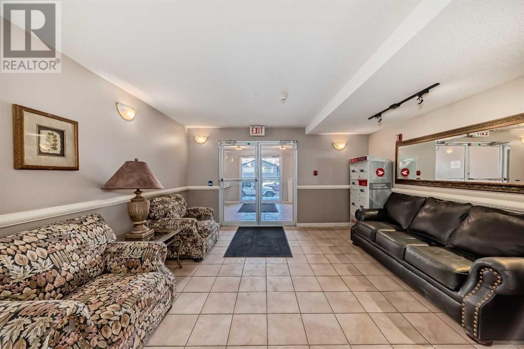 Single Family House for Sale in    Avenue SW Windsor Park Calgary 