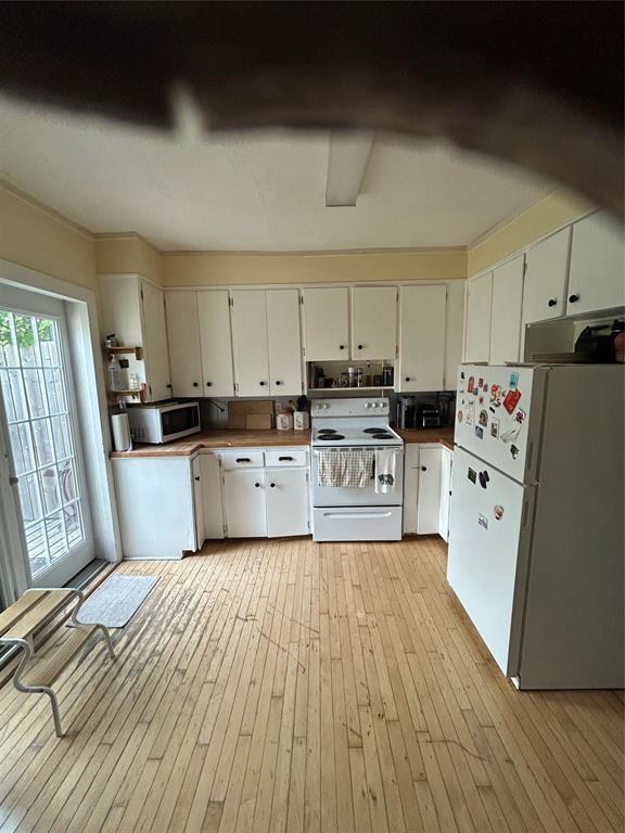 Photo 10 of 18 Dundurn Place, Winnipeg MB