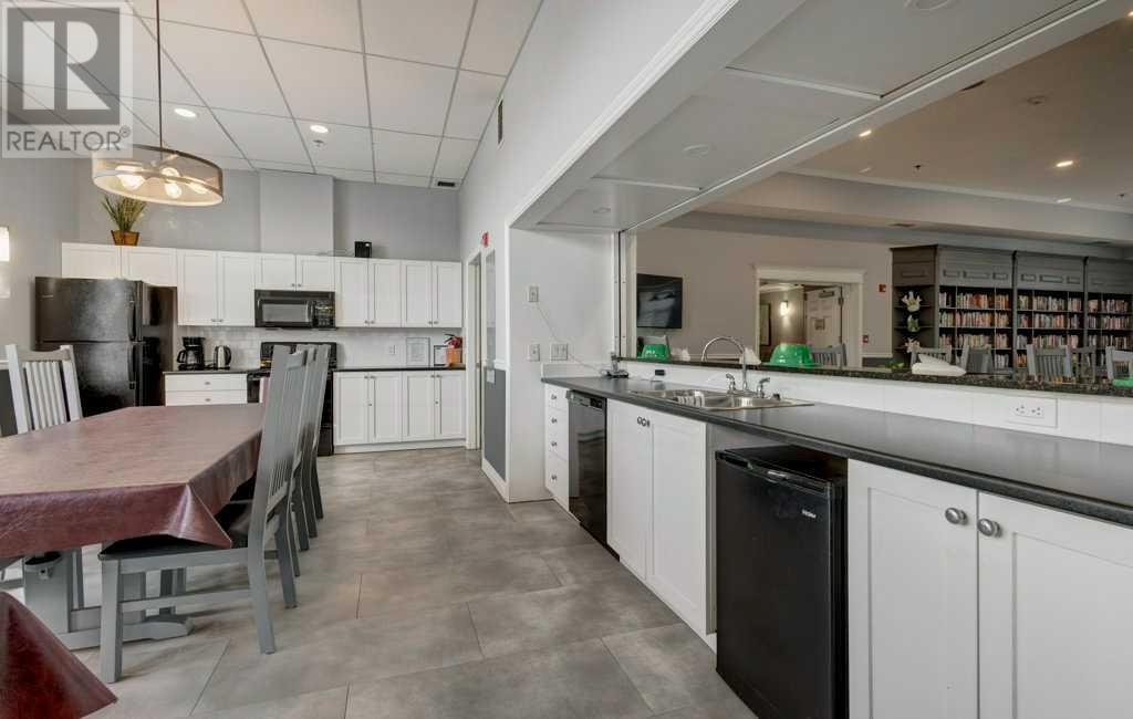 Single Family House for Sale in   Lake Fraser Green SE Lake Bonavista Calgary 