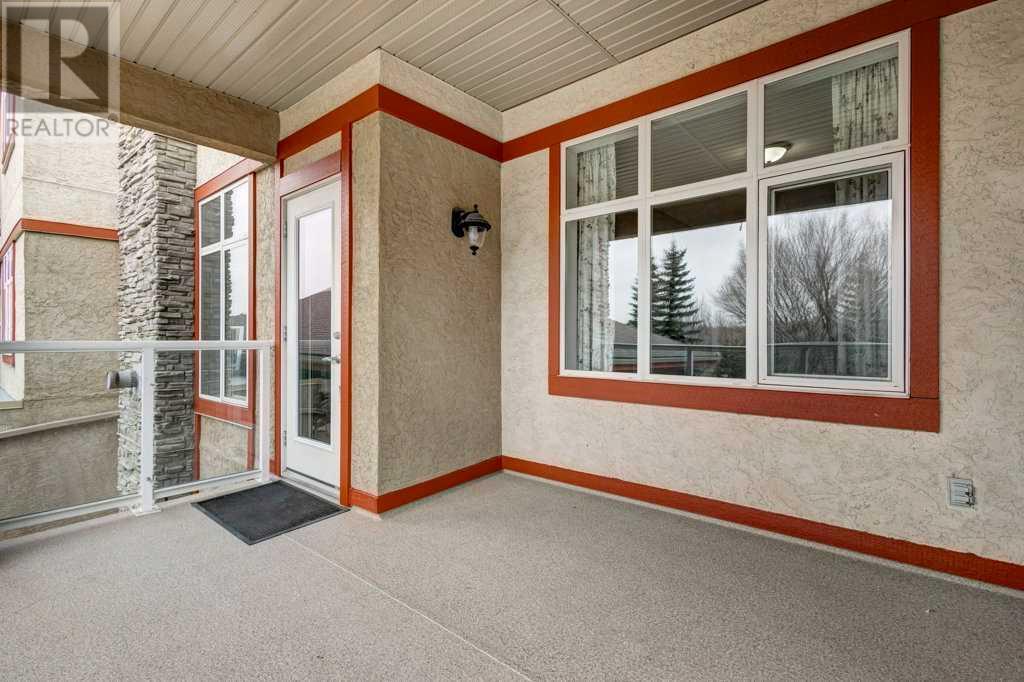 Single Family House for Sale in   Lake Fraser Green SE Lake Bonavista Calgary 