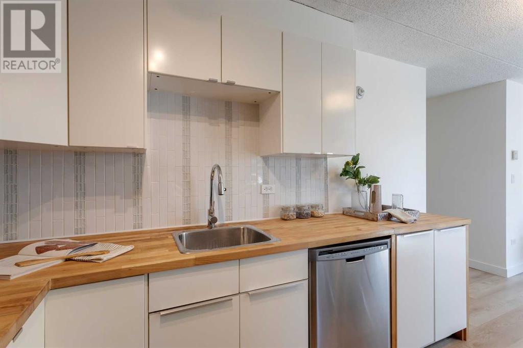 Single Family House for Sale in    Street SW Beltline Calgary 