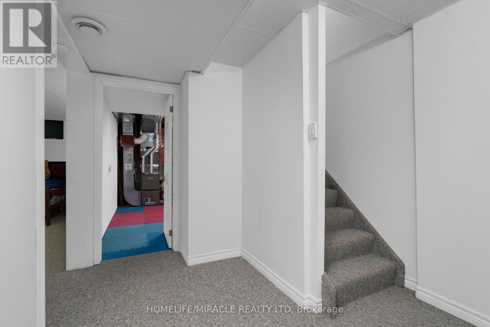 Single Family House for Sale in  LIVINGSTONE STREET W Barrie (Northwest) 