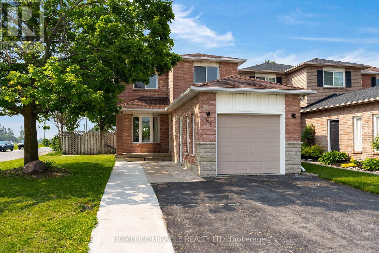 Single Family House for Sale in  LIVINGSTONE STREET W Barrie (Northwest) 