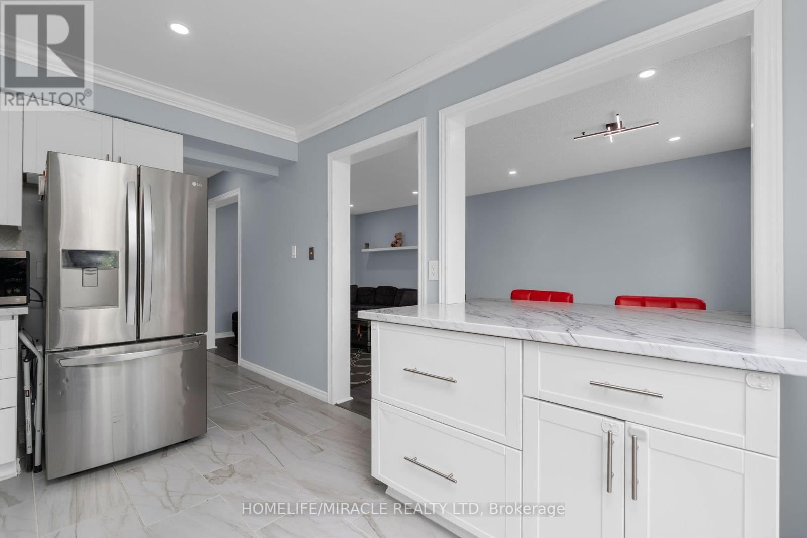 Single Family House for Sale in  LIVINGSTONE STREET W Barrie (Northwest) 
