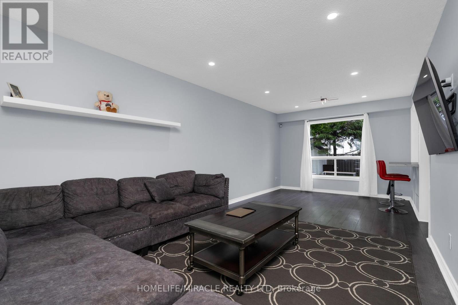 Single Family House for Sale in  LIVINGSTONE STREET W Barrie (Northwest) 