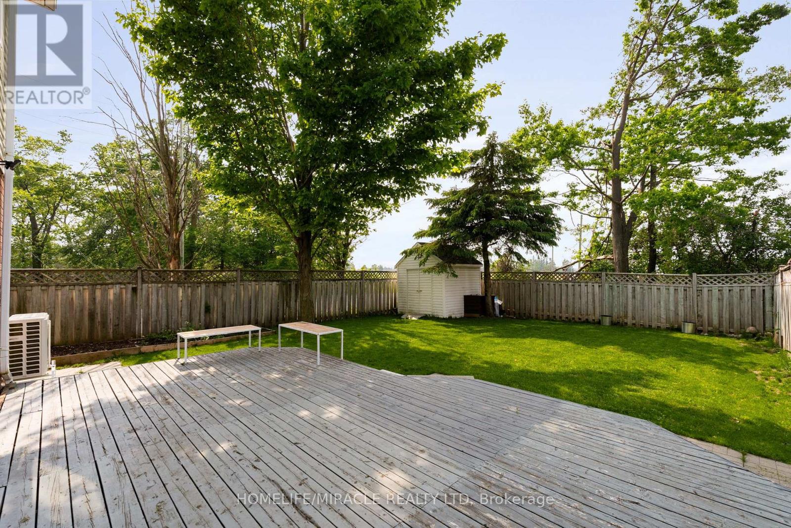 Single Family House for Sale in  LIVINGSTONE STREET W Barrie (Northwest) 