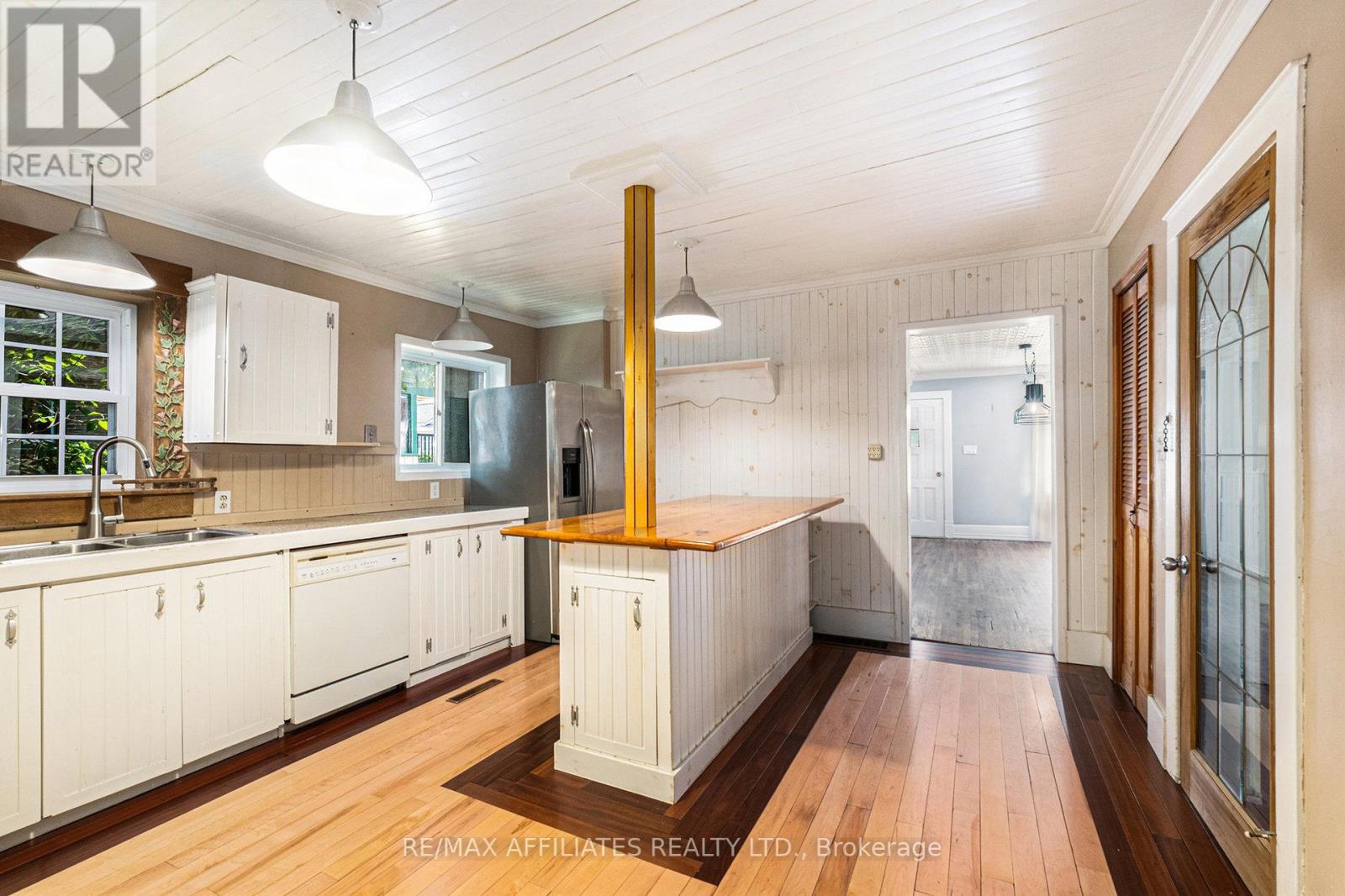 Photo 16 of 122 Chambers Street, Smiths Falls ON