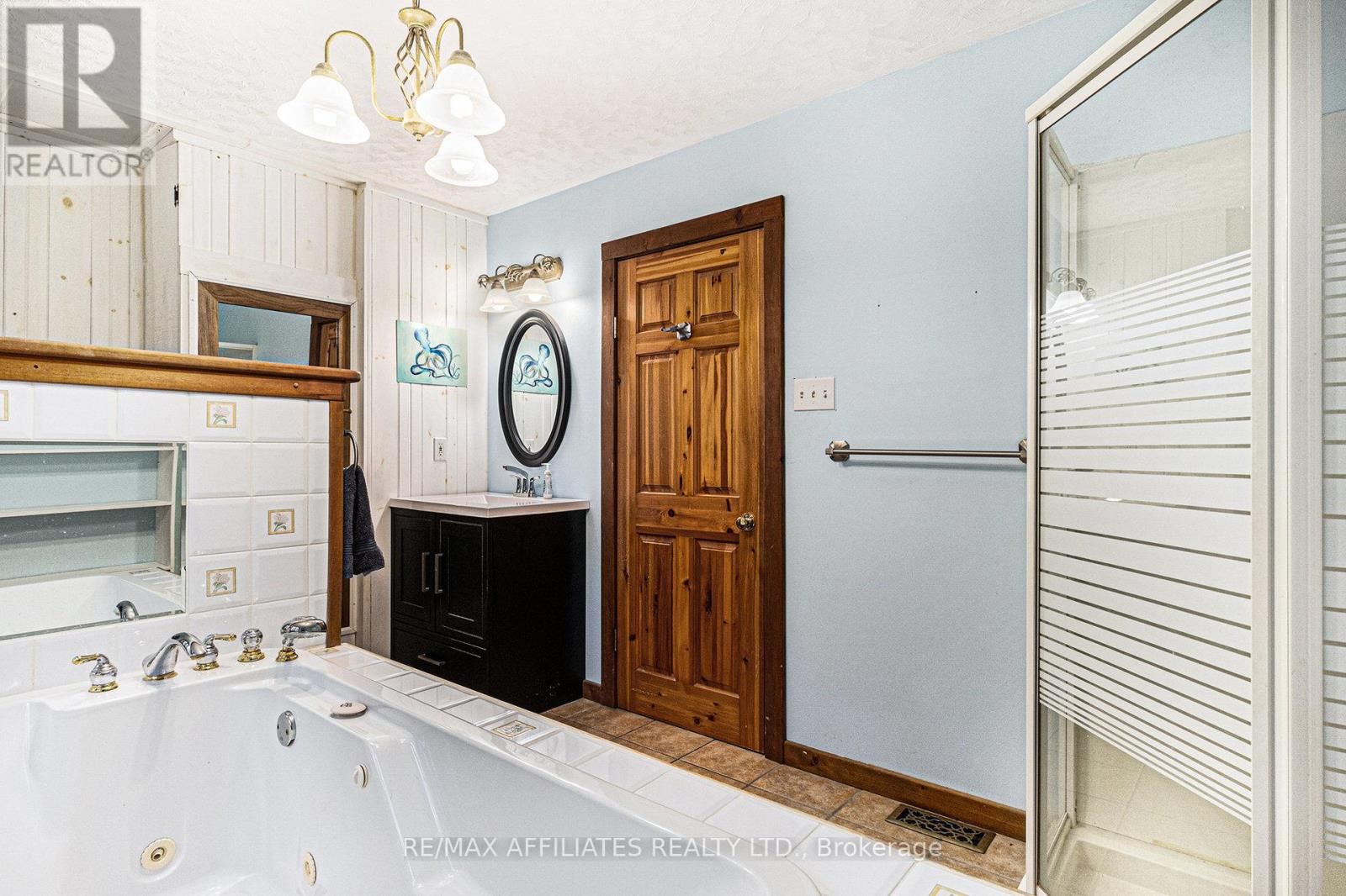 Photo 22 of 122 Chambers Street, Smiths Falls ON