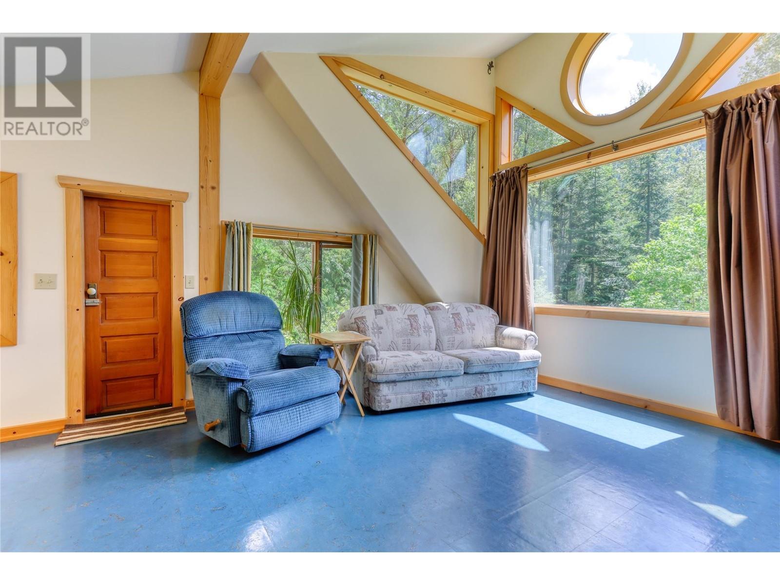 Photo 19 of 926 Wildhorse Creek Road, Ymir BC