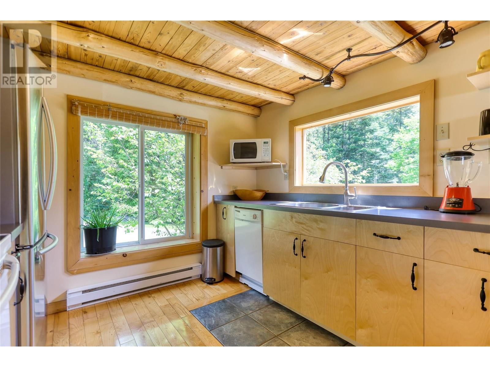 Photo 7 of 926 Wildhorse Creek Road, Ymir BC