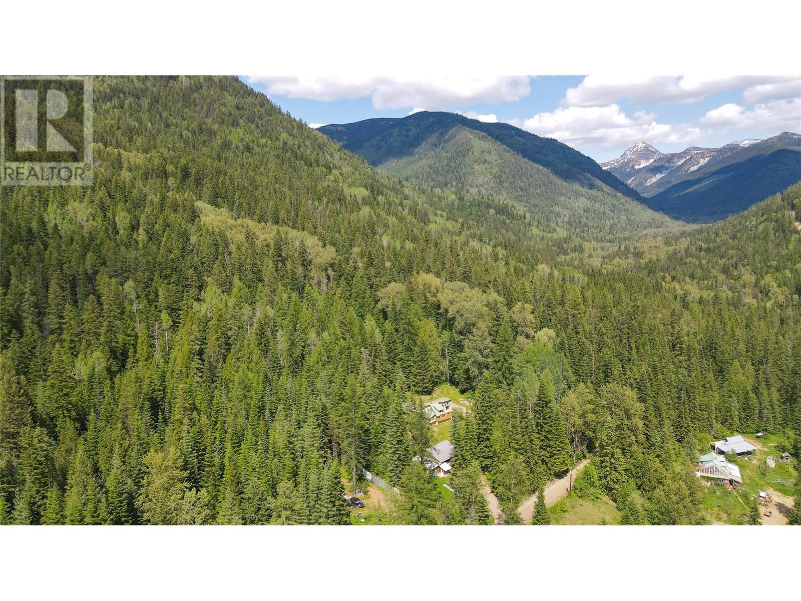 Photo 13 of 926 Wildhorse Creek Road, Ymir BC