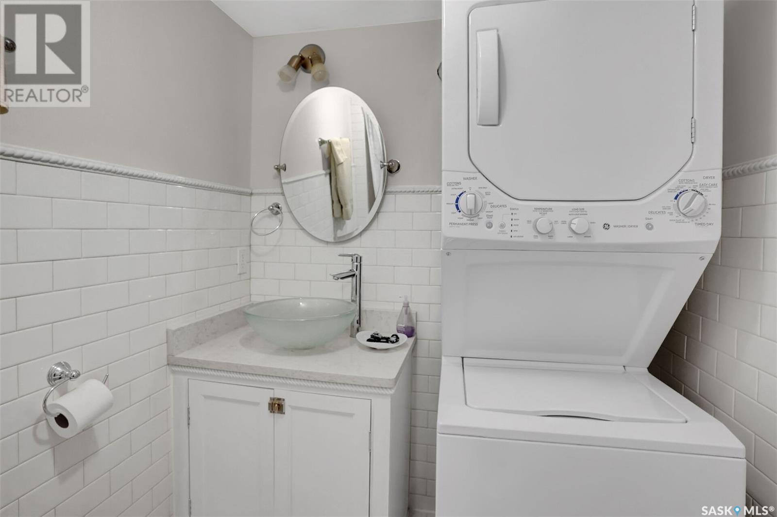 Photo 17 of 2216 Lorne Street, Regina SK