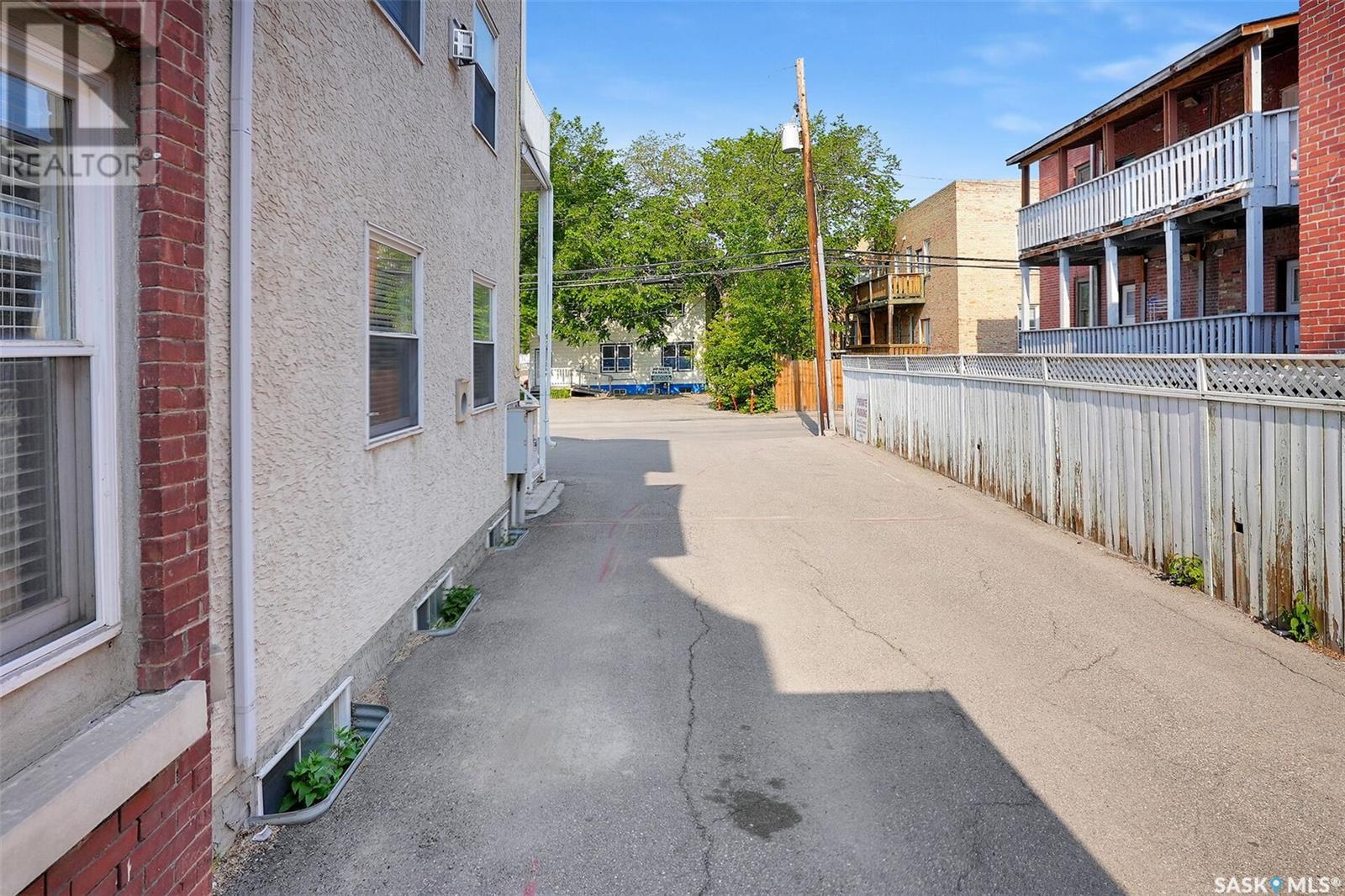 Photo 49 of 2216 Lorne Street, Regina SK
