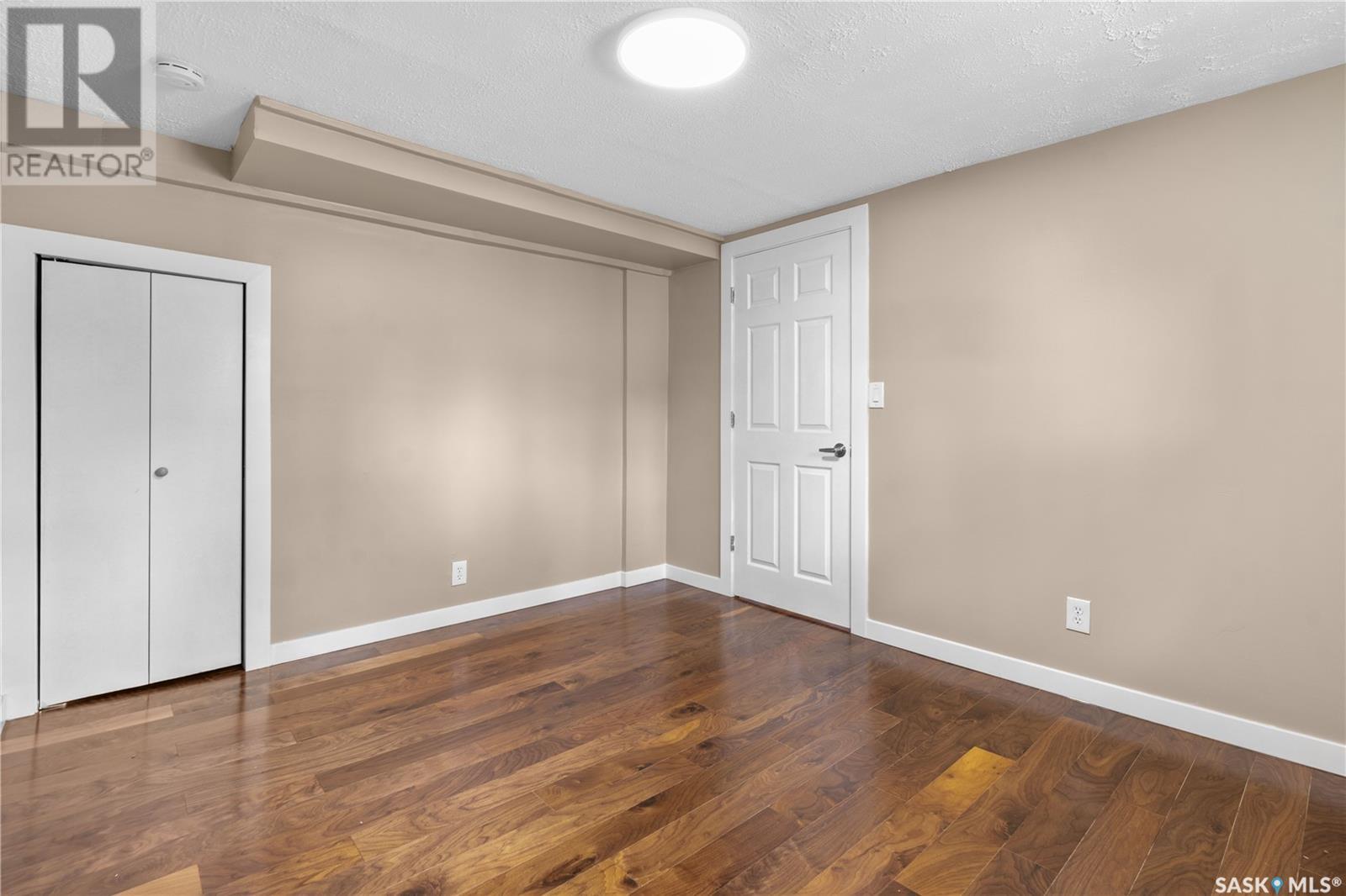 Photo 32 of 512 18th Avenue E, Regina SK