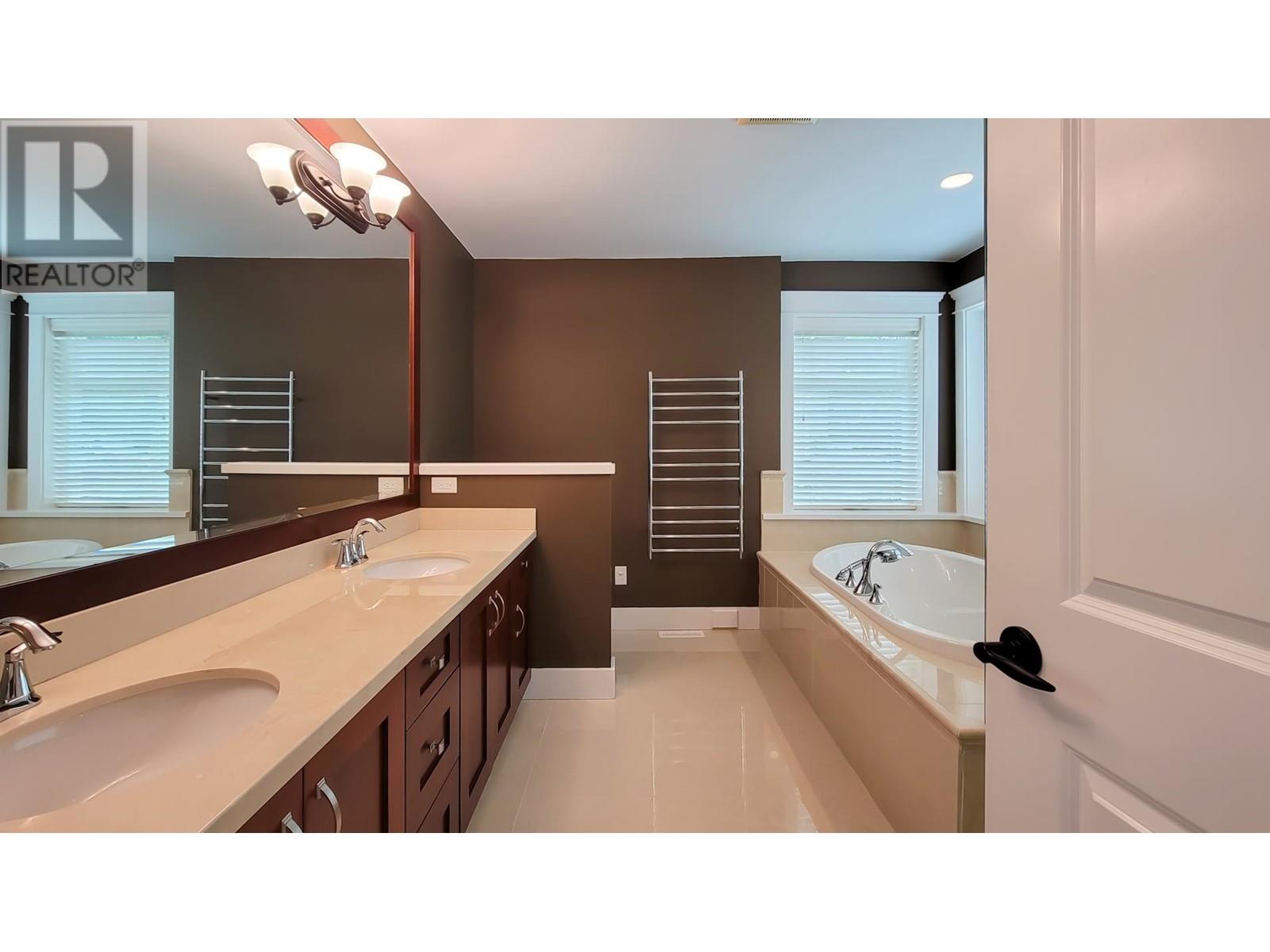 3362 SCOTCH PINE AVENUE, Coquitlam real estate listing R2977952