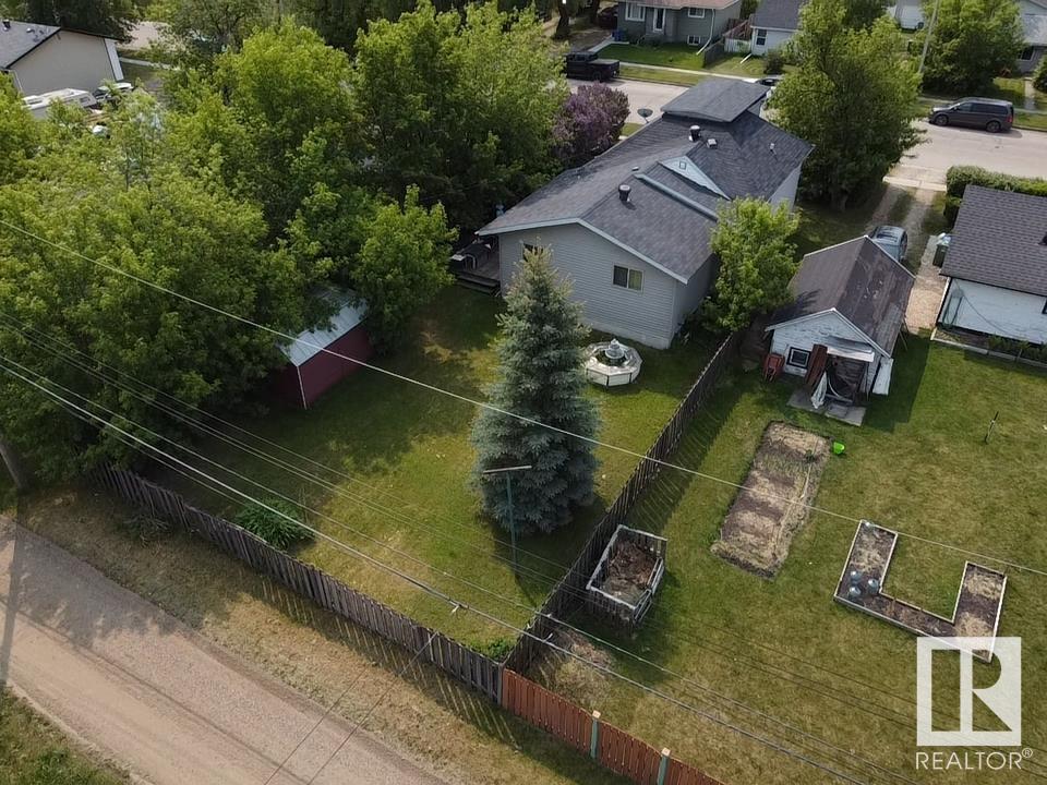 Photo 4 of 4612 47 Av, Wetaskiwin AB