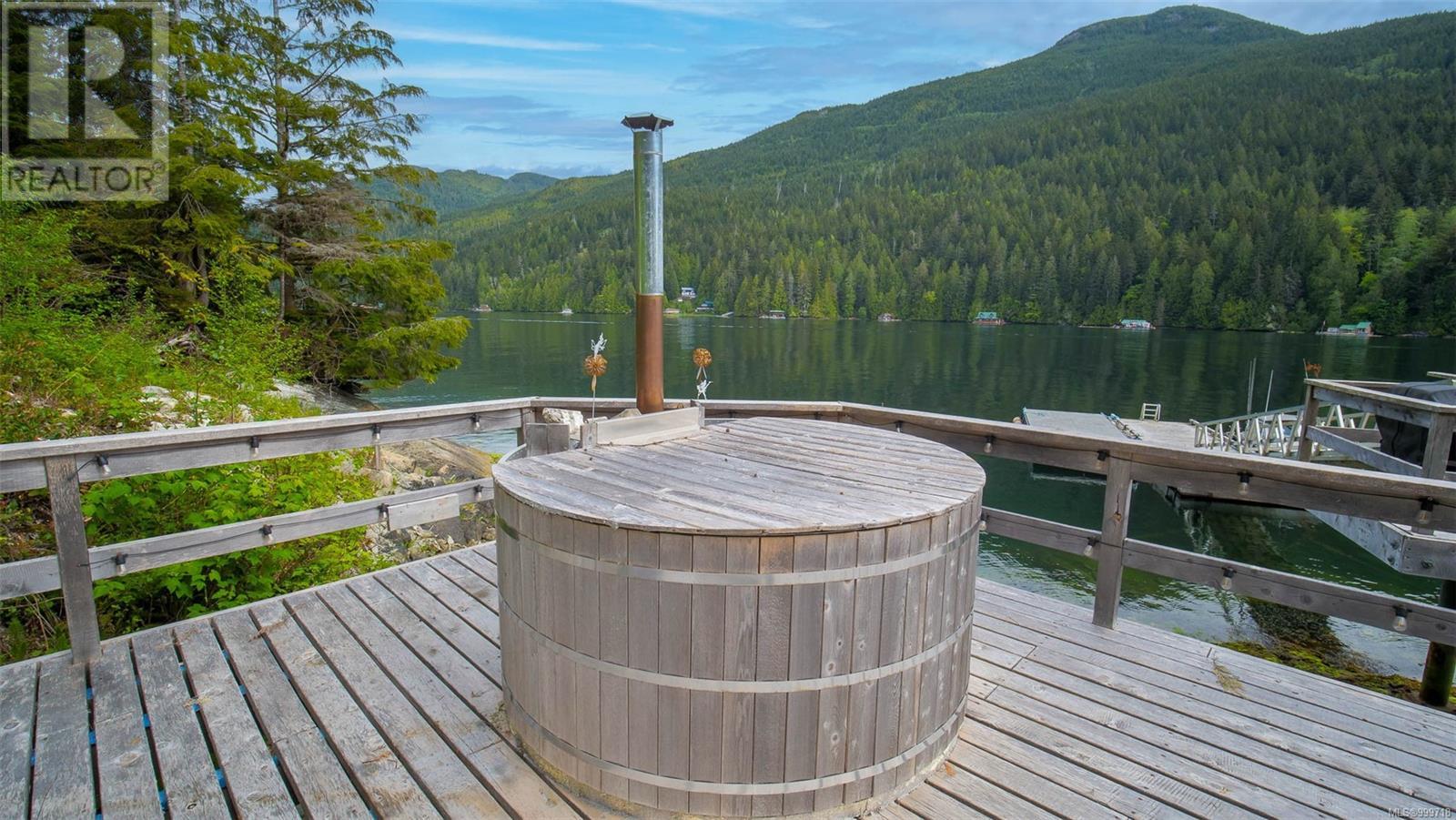 Lot E Cheeyah Island, Bamfield