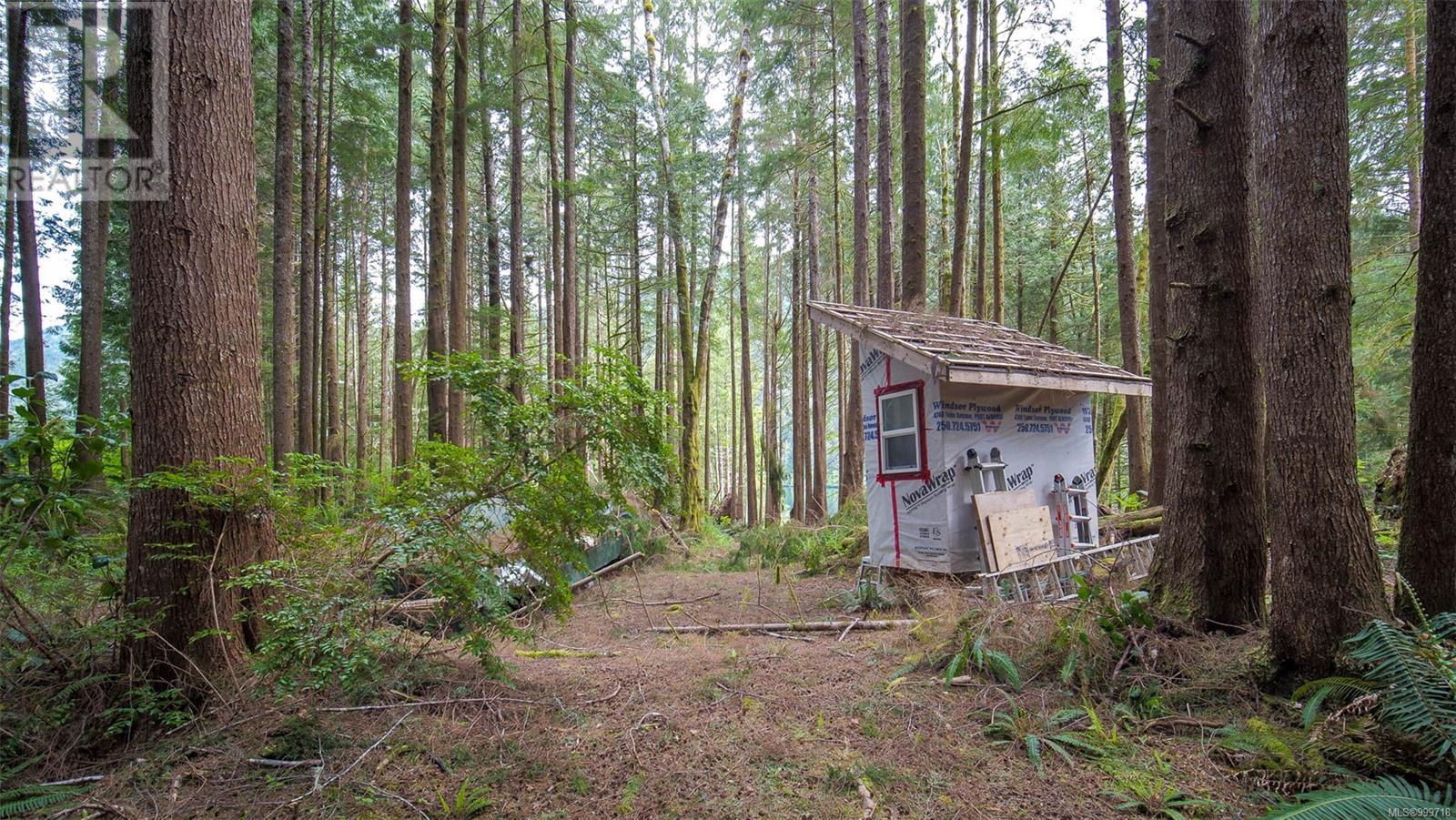 Lot E Cheeyah Island, Bamfield