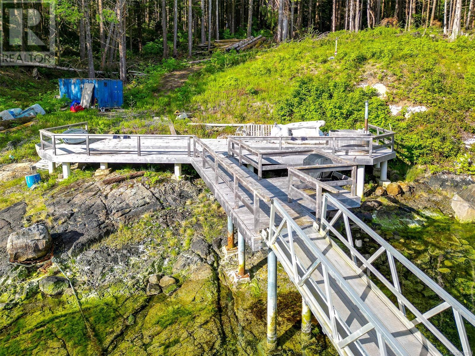 Lot E Cheeyah Island, Bamfield