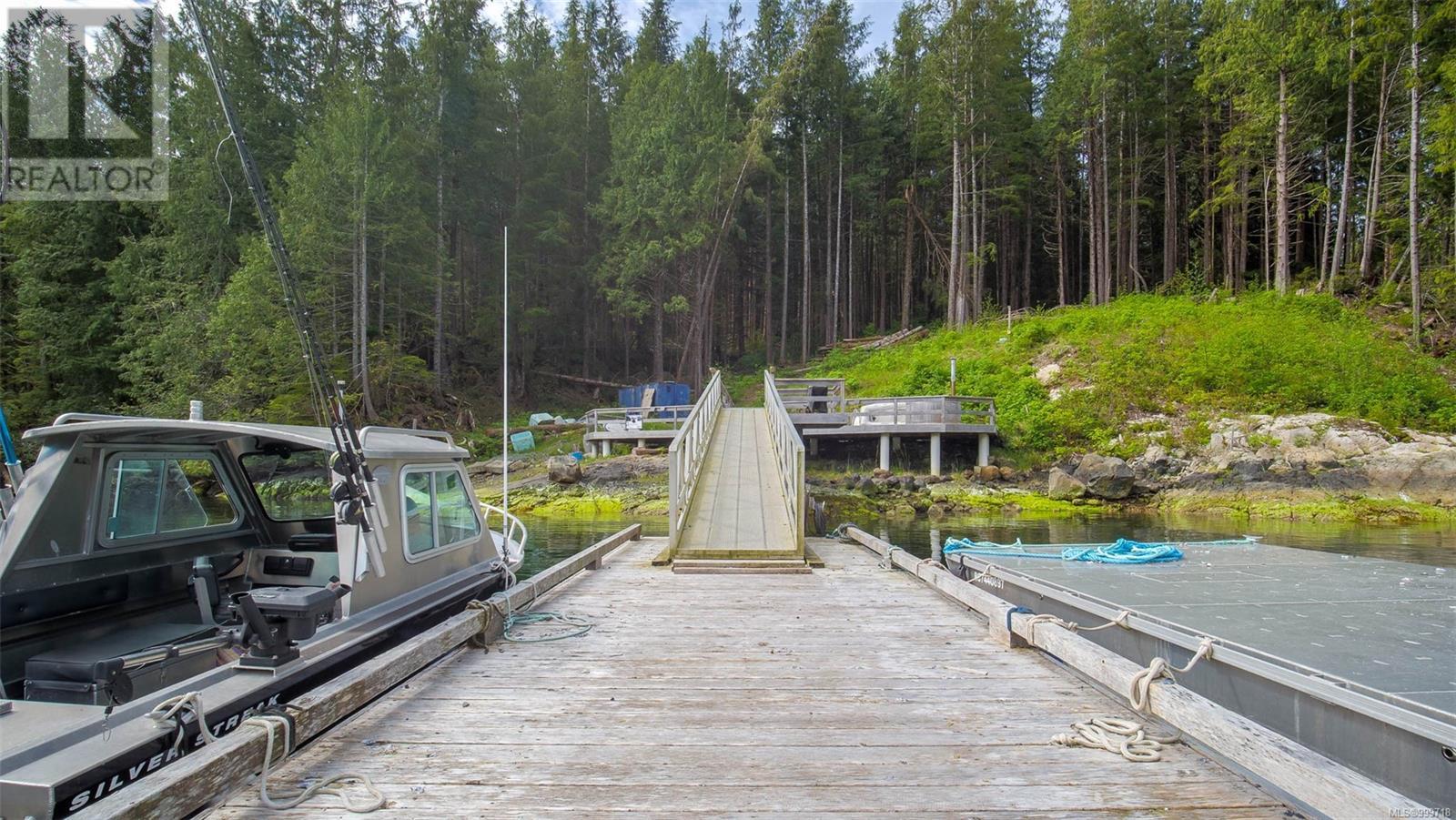 Lot E Cheeyah Island, Bamfield
