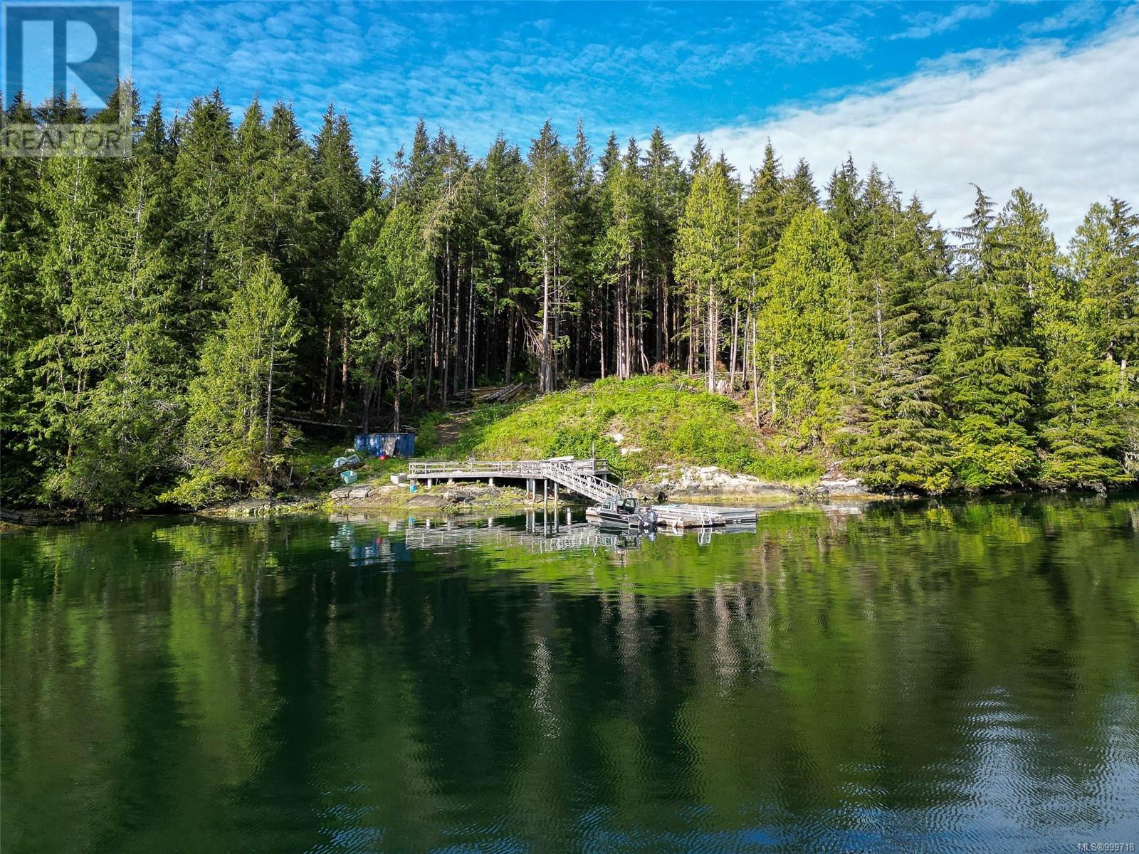 Lot E Cheeyah Island, Bamfield