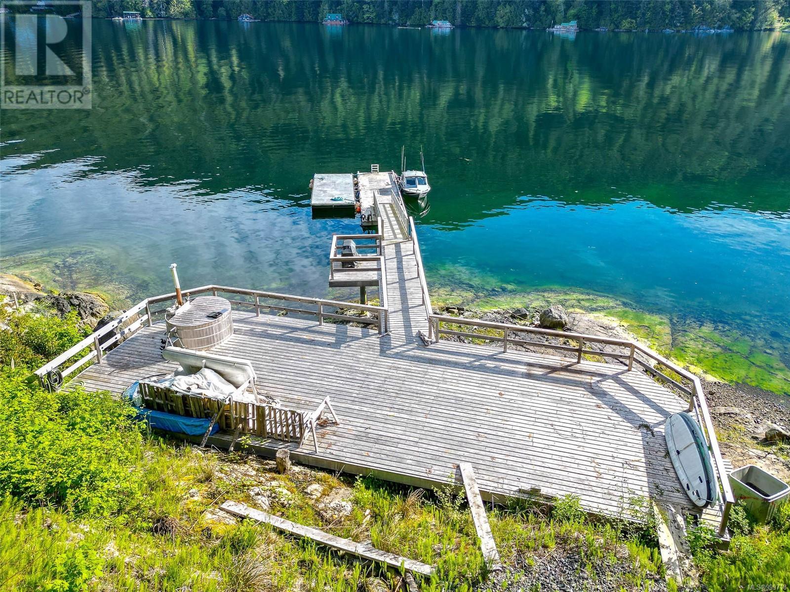 Lot E Cheeyah Island, Bamfield