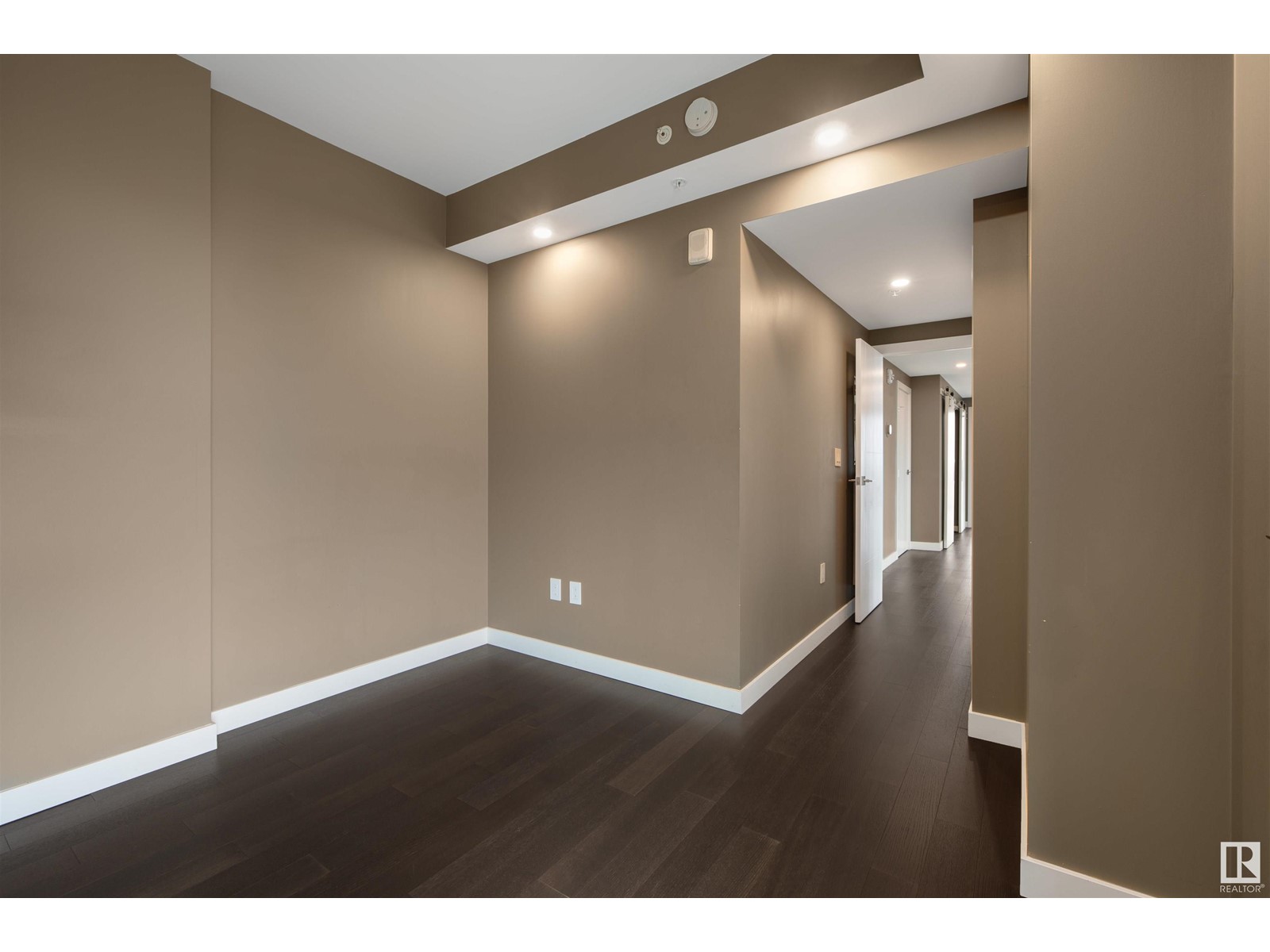 #3802 10180 103 ST NW - 9