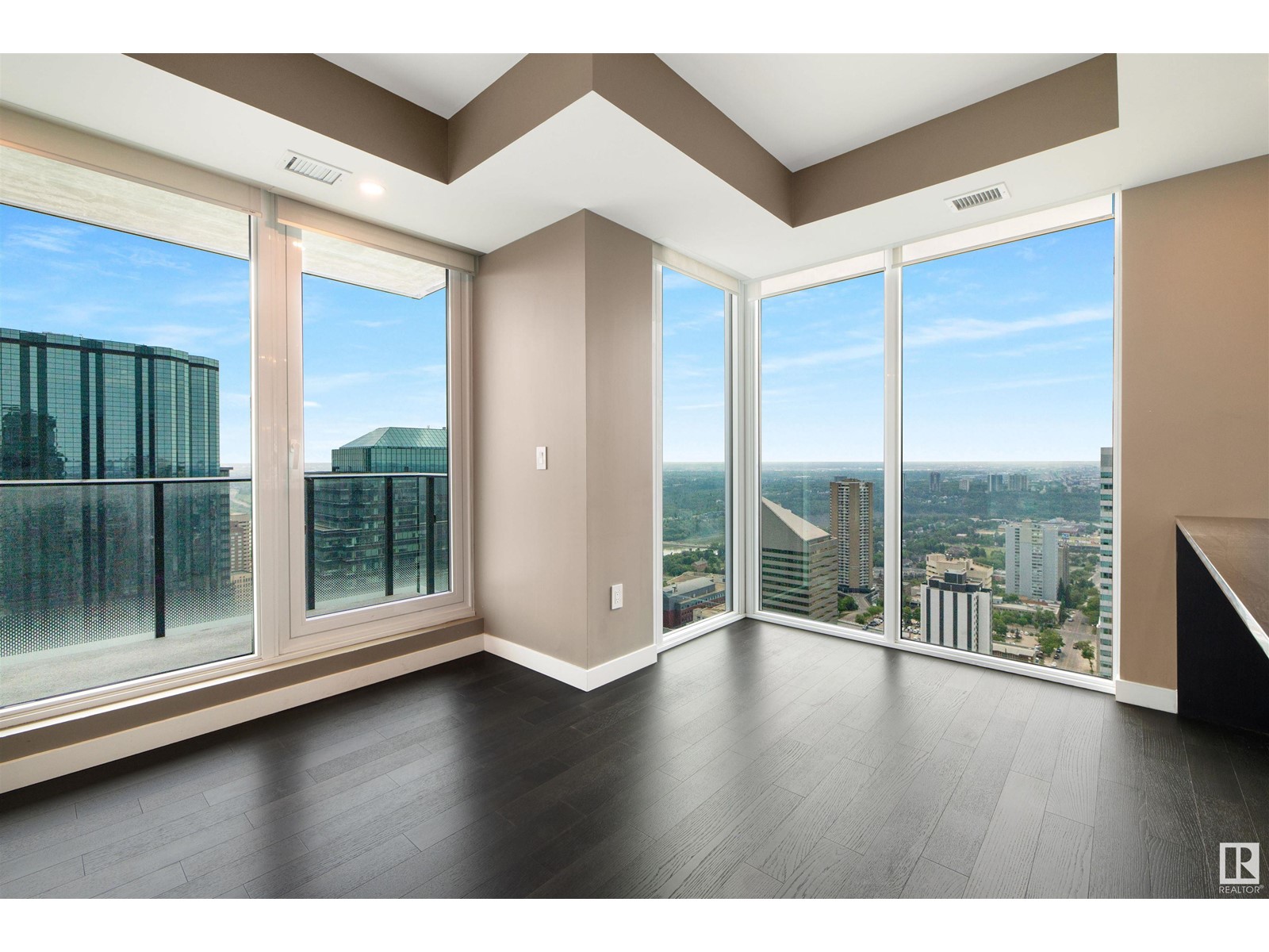 #3802 10180 103 ST NW - 16
