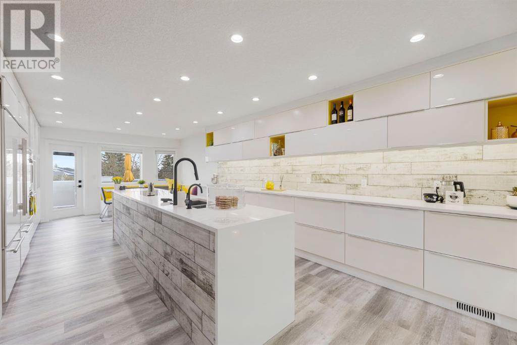 Single Family House Bi-level for Sale in  Millrise Drive SW Millrise Calgary 