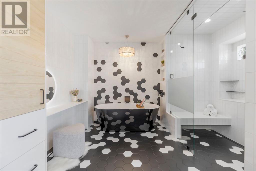 Single Family House Bi-level for Sale in  Millrise Drive SW Millrise Calgary 