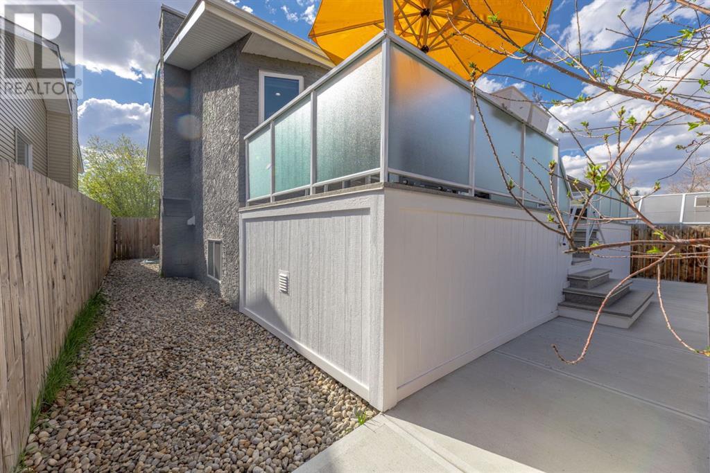 Single Family House Bi-level for Sale in  Millrise Drive SW Millrise Calgary 