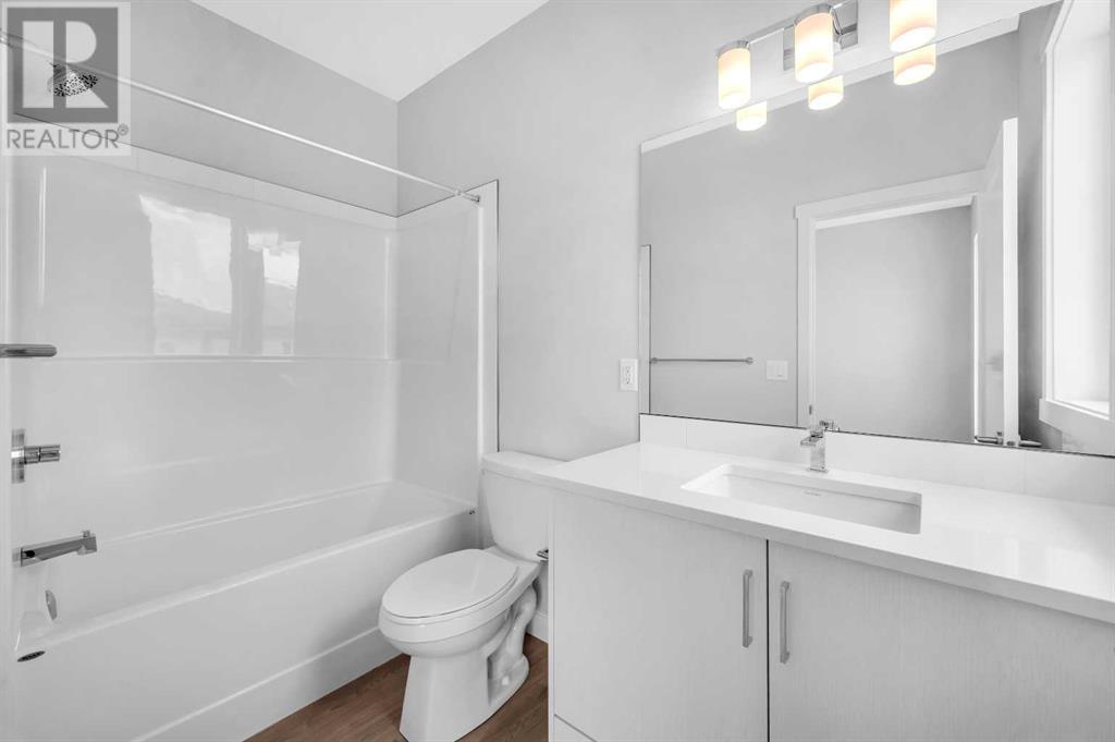 Single Family House for Sale in  Shawnee Square SW Shawnee Slopes Calgary 