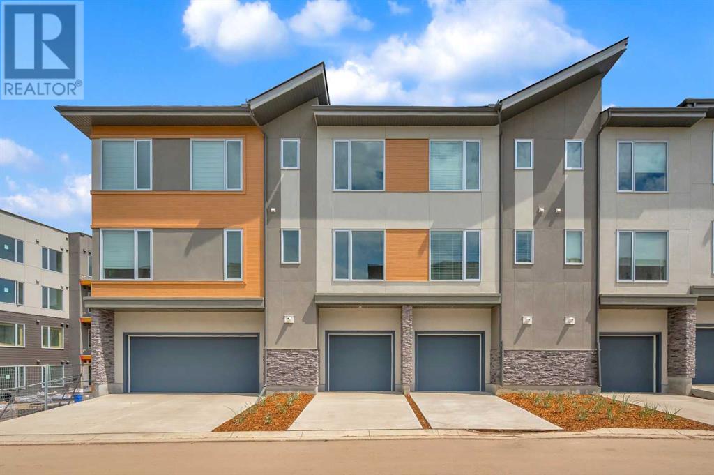Single Family House for Sale in  Shawnee Square SW Shawnee Slopes Calgary 