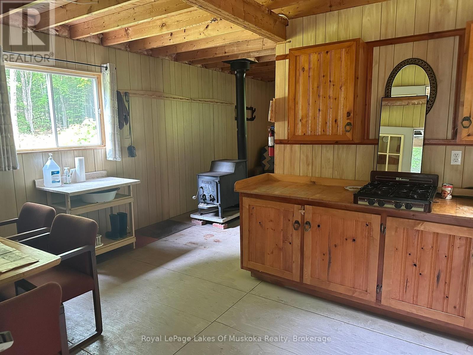Photo 4 of 280 Proudfoot Road, Joly ON