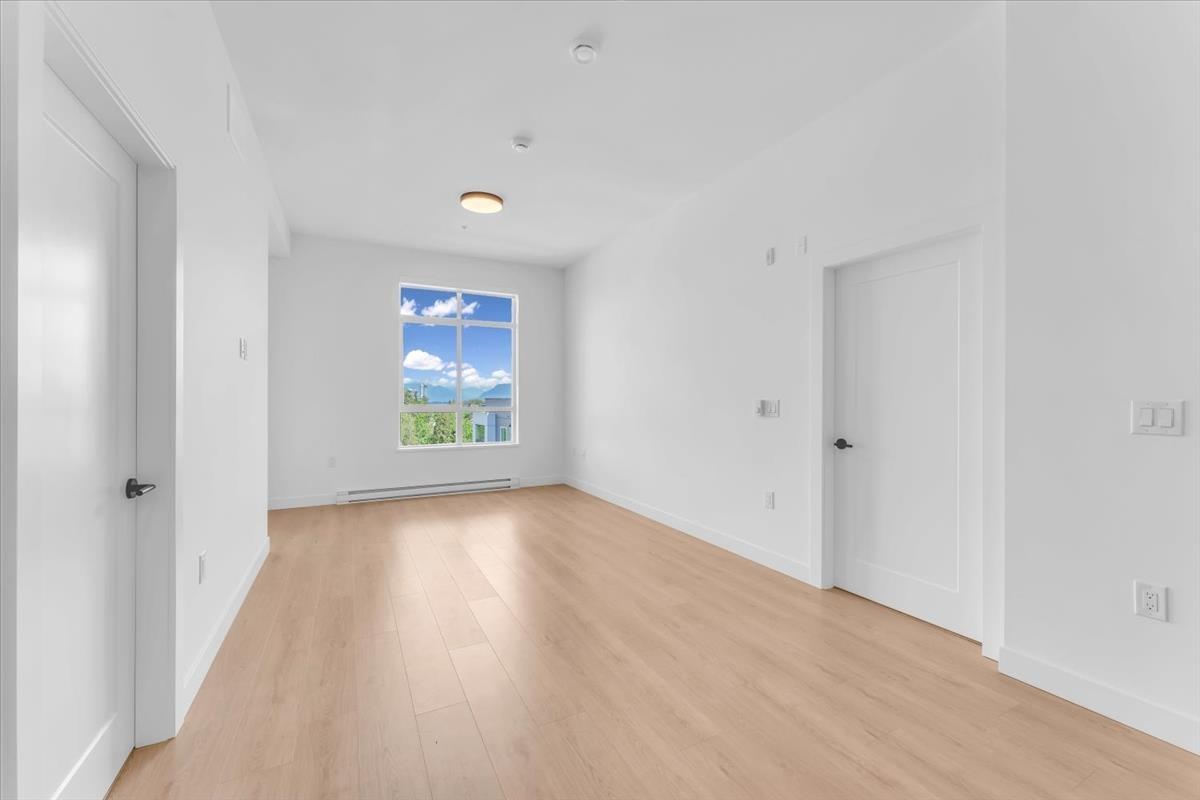 Photo 8 of 617 19979 76 Avenue, Langley BC