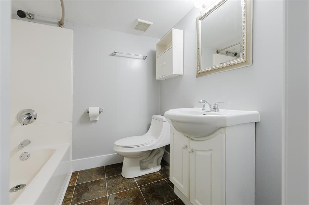 Photo 16 of 1041 Corydon Avenue, Winnipeg MB