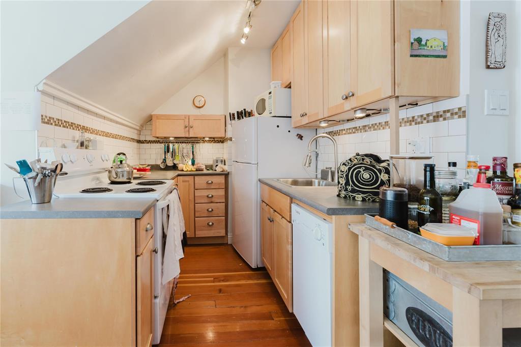 Photo 35 of 1041 Corydon Avenue, Winnipeg MB